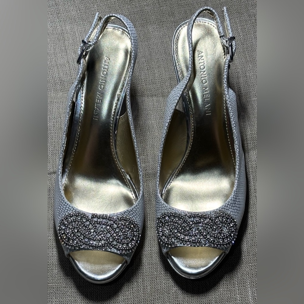 Antonio Melani Sierra Leather Jeweled Peep-Toe Heels White/Silver Color 8